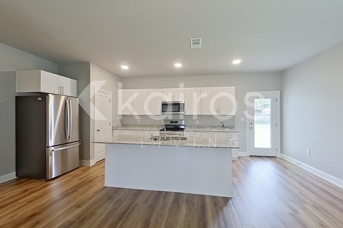 13760 Willowmore Dr - Photo 7 of 22
