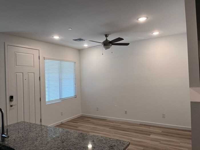 759 E Zesta Ln #103 - Photo 5 of 50