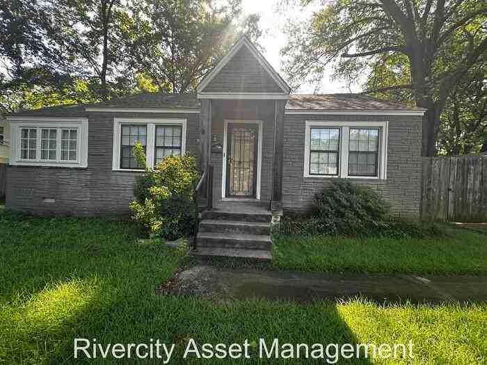 554 Sandridge St - Photo 3 of 10