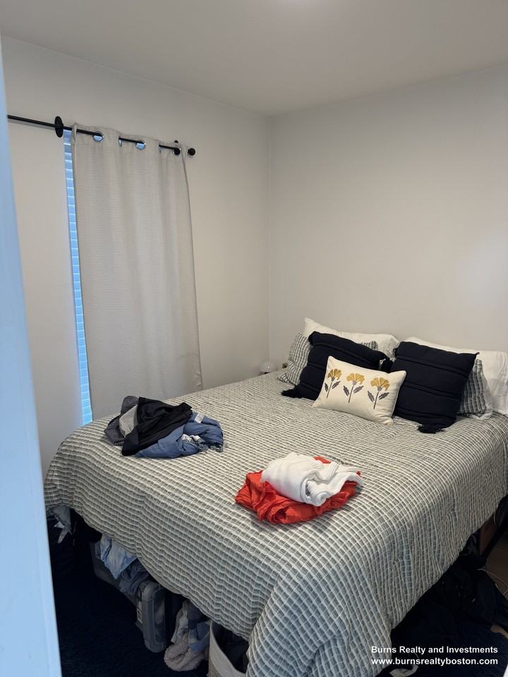 144 Old Colony Ave #405 - Photo 7 of 8