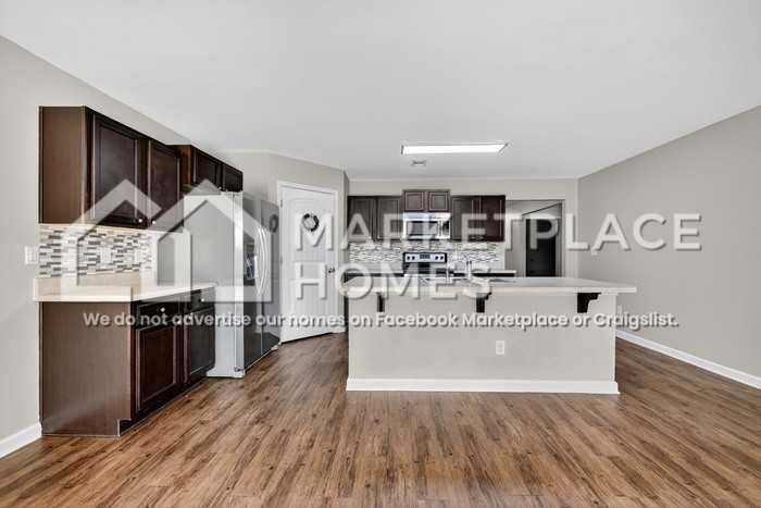 2758 Lily Cir - Photo 6 of 31