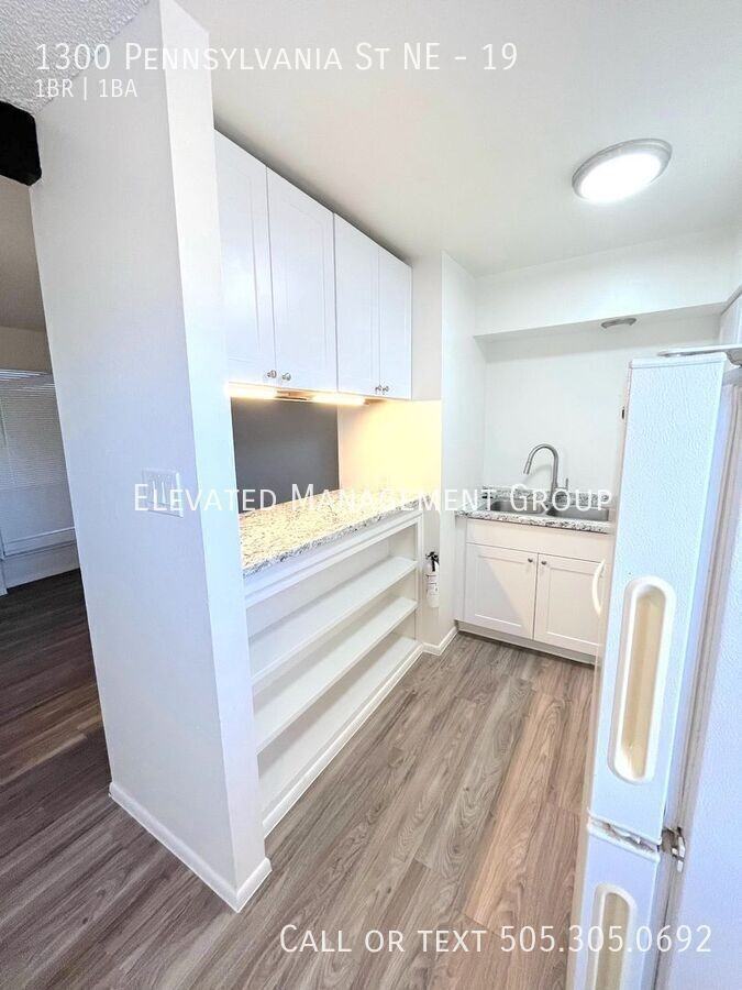 The White House Apartments - Photo 7 of 11
