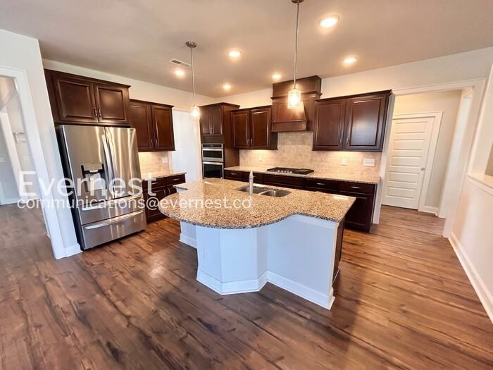 1122 Carlisle Pl - Photo 2 of 30
