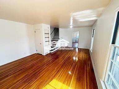 3720 Quebec Ave S - Photo 5 of 31