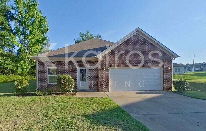 655 White Oak Cir