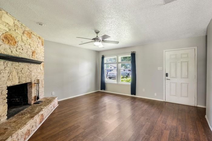1153 Brookswood Ave - Photo 5 of 25