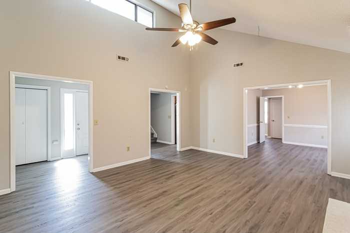 158 Fox Chase Dr - Photo 5 of 12