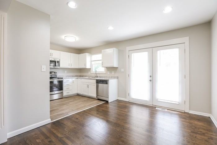 833 N Ponca Dr - Photo 3 of 9