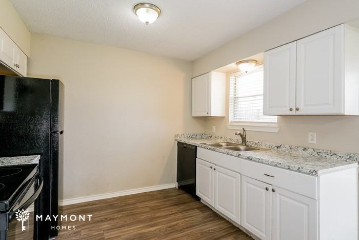 5137 Cottey St - Photo 7 of 12