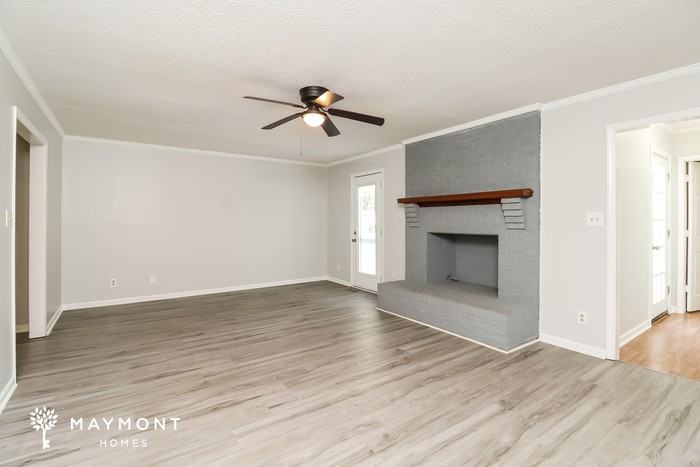 1524 Pine Creek Rd - Photo 4 of 11