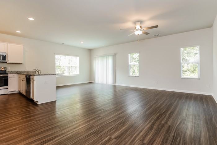 257 Clydesdale Cir - Photo 3 of 14