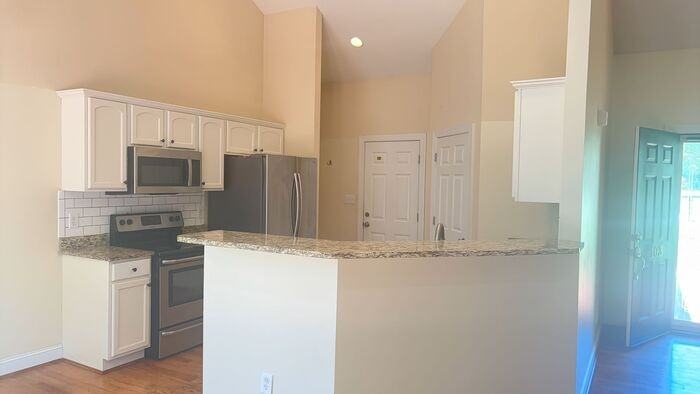 103 Lyman St - Photo 7 of 27