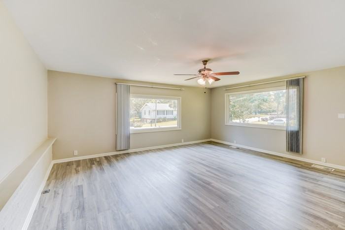 908 9th Ave - Photo 6 of 10