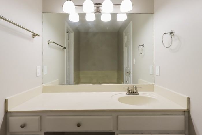 1649 Meadow Oak Ct - Photo 7 of 10