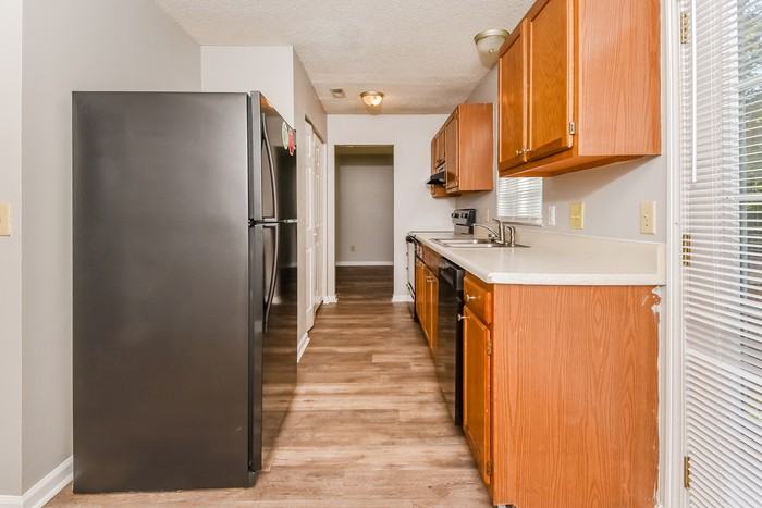 3 Beckton Ct - Photo 6 of 12