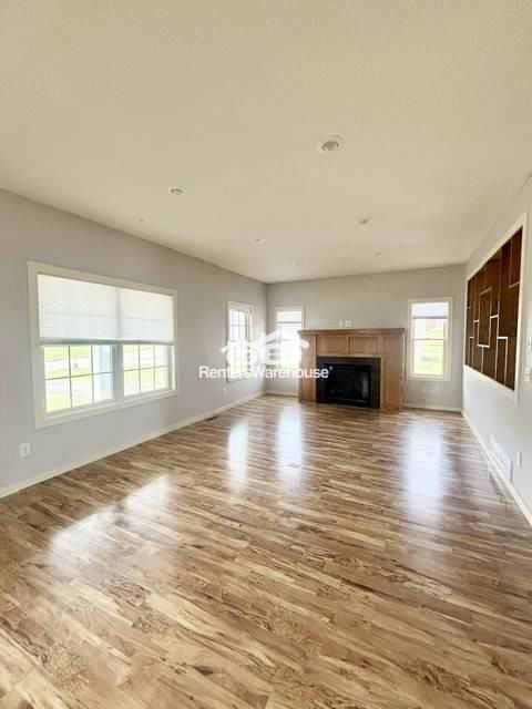 3317 Old Stone Way Ne - Photo 3 of 28