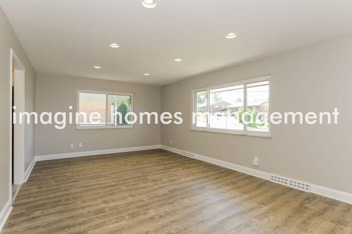 10922 Willfleet Dr - Photo 4 of 18