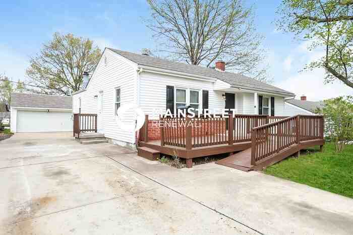 10604 E 26th St S - Photo 2 of 17