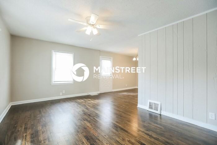 10604 E 26th St S - Photo 3 of 17