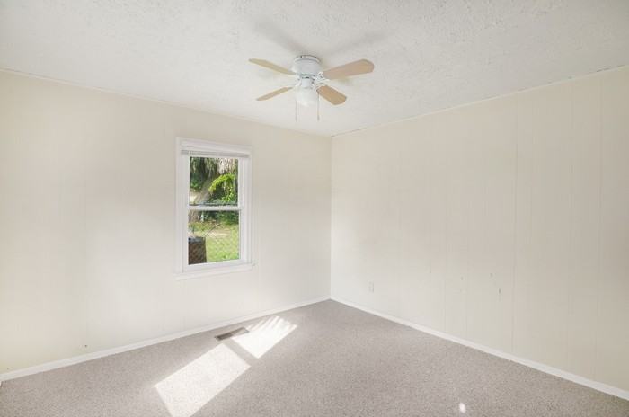 1220 W Dixie Ave - Photo 6 of 10