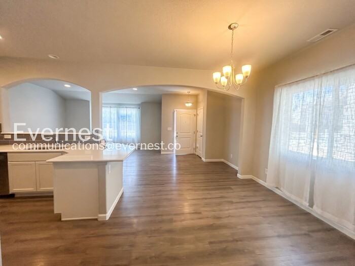 6361 Old Glory Dr - Photo 4 of 21