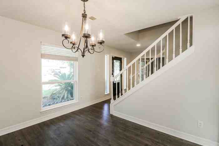 18011 Tall Cypress Dr - Photo 4 of 15