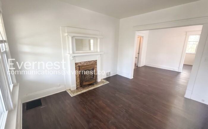 3353 E 132nd St - Photo 4 of 22