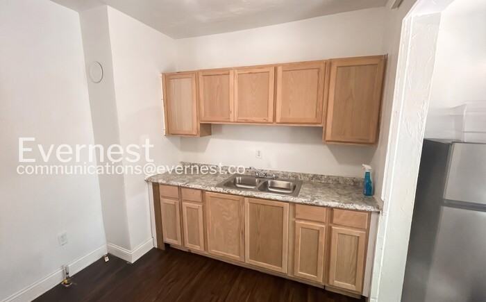 3353 E 132nd St #1 - Photo 2 of 24