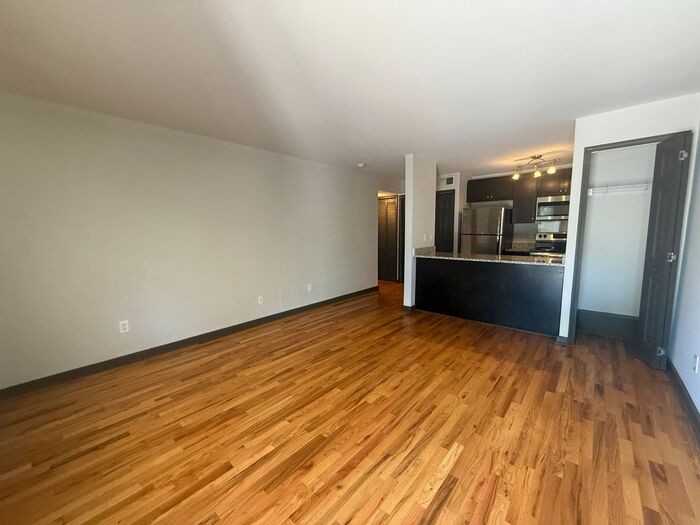 517 Veritas St #16 - Photo 3 of 15