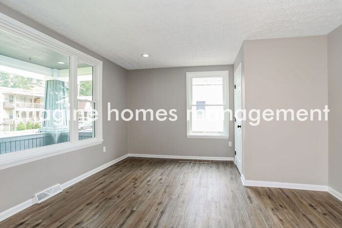 6425 Sherman Ave - Photo 5 of 18