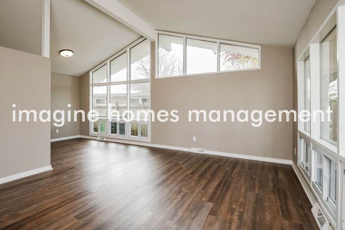 496 Abbyshire Dr - Photo 5 of 15