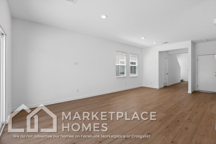 2650 Marlette Ave - Photo 4 of 34