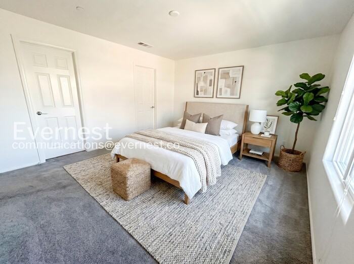 639 Sedum Ave - Photo 3 of 33