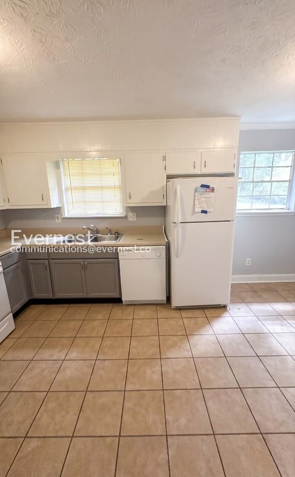 6596 Fleming Rd - Photo 2 of 24