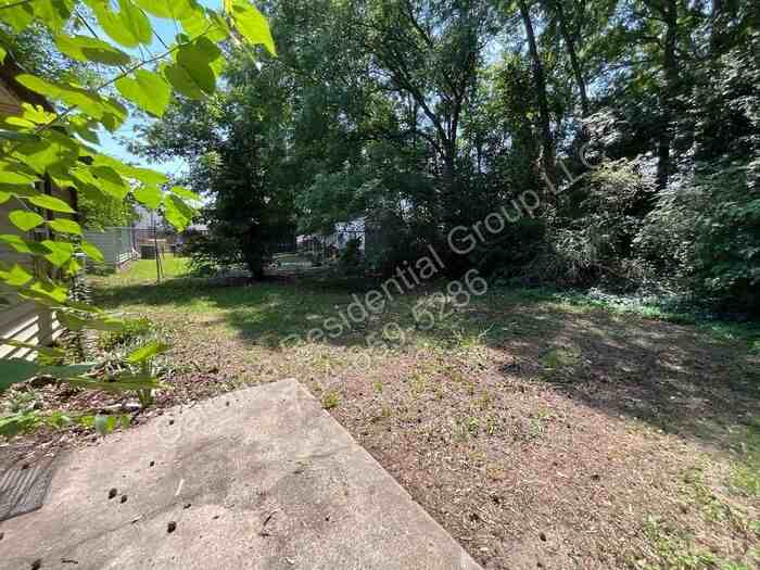 1380 Fairley Ave #B - Photo 4 of 14