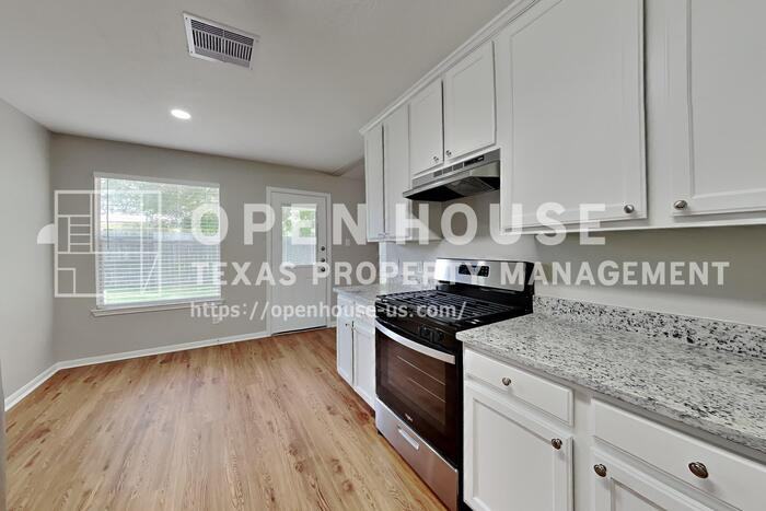 26912 Castlecliff Ln - Photo 6 of 20