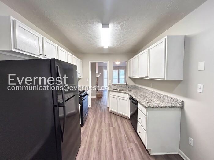313 Silverthorne Cir - Photo 6 of 21