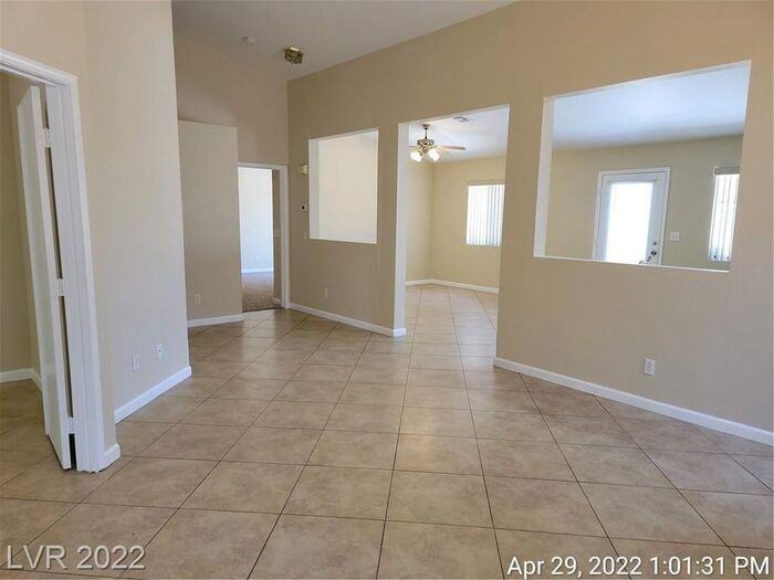 824 Harp Way - Photo 3 of 29