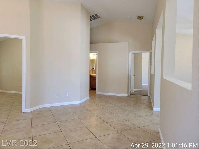 824 Harp Way - Photo 4 of 29