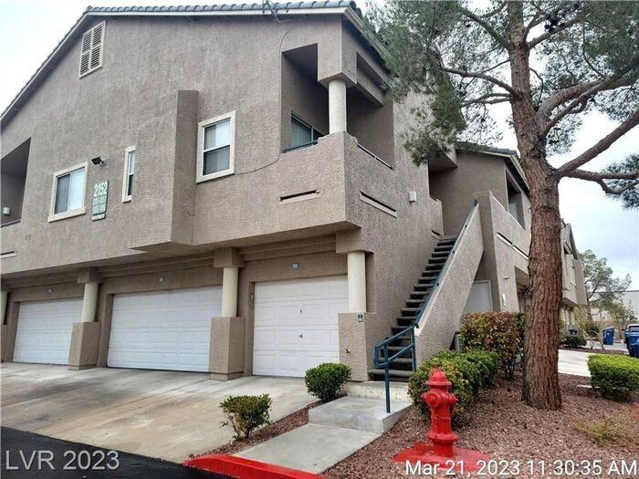 2152 Quarry Ridge St #202
