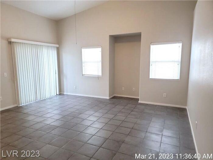 2152 Quarry Ridge St #202 - Photo 4 of 27