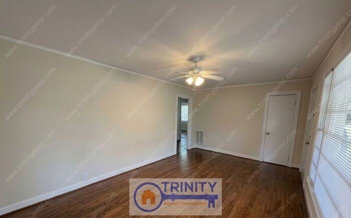 23 Crestmore Dr - Photo 6 of 15