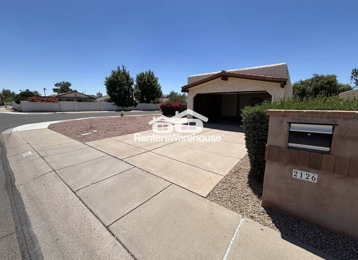 2126 N Villas Ln - Photo 2 of 23