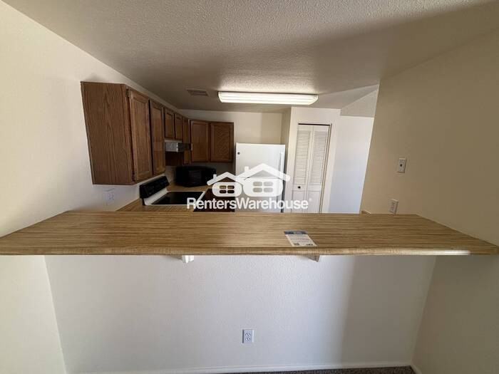 2126 N Villas Ln - Photo 4 of 23