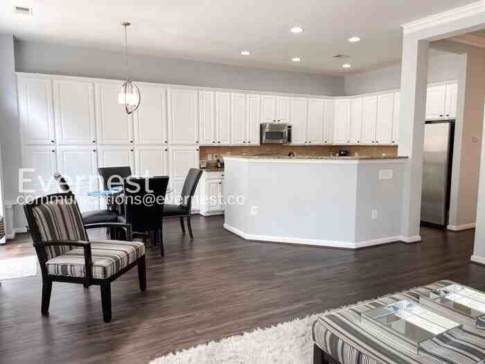 8353 Middle Ruddings Dr - Photo 6 of 37