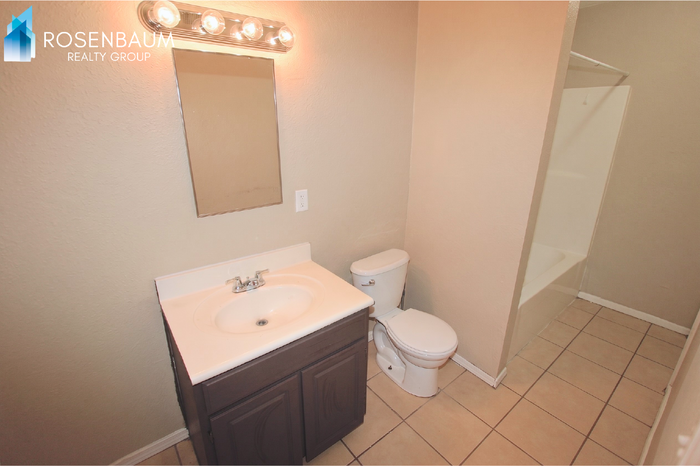 2747 E Chipman Rd #2 - Photo 6 of 7
