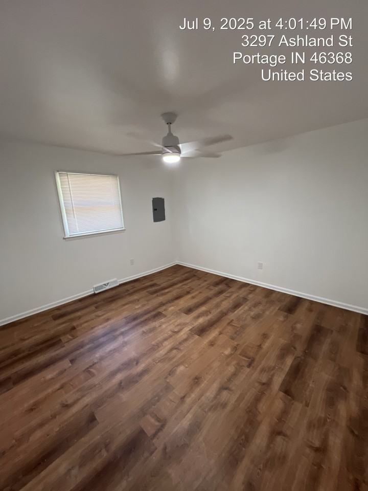 3297 Ashland St #1 - Photo 2 of 10