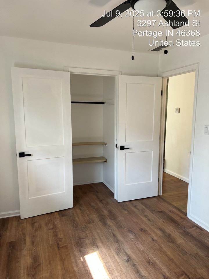3297 Ashland St #1 - Photo 3 of 10