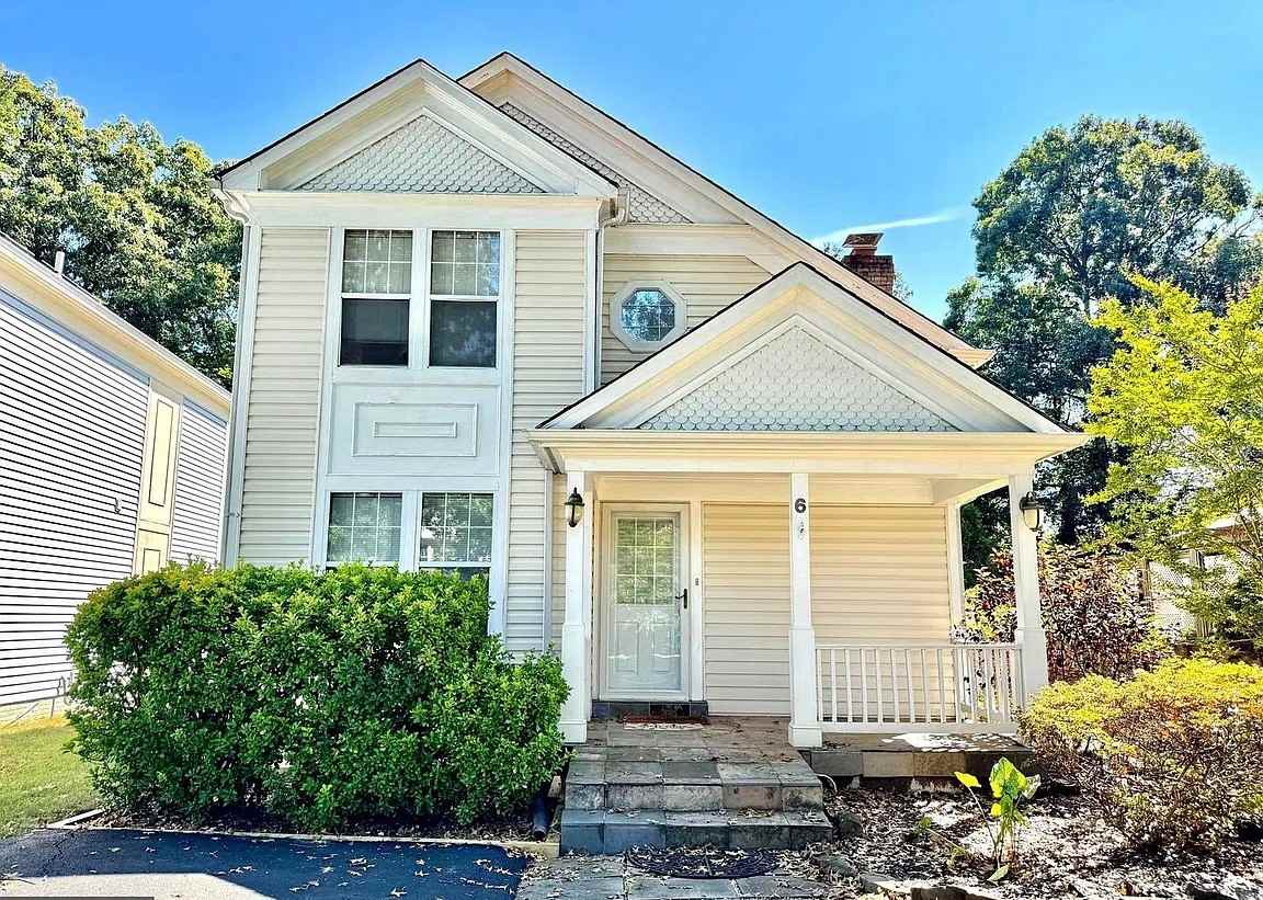 6 Oakdale Ct #NA - Photo 2 of 21