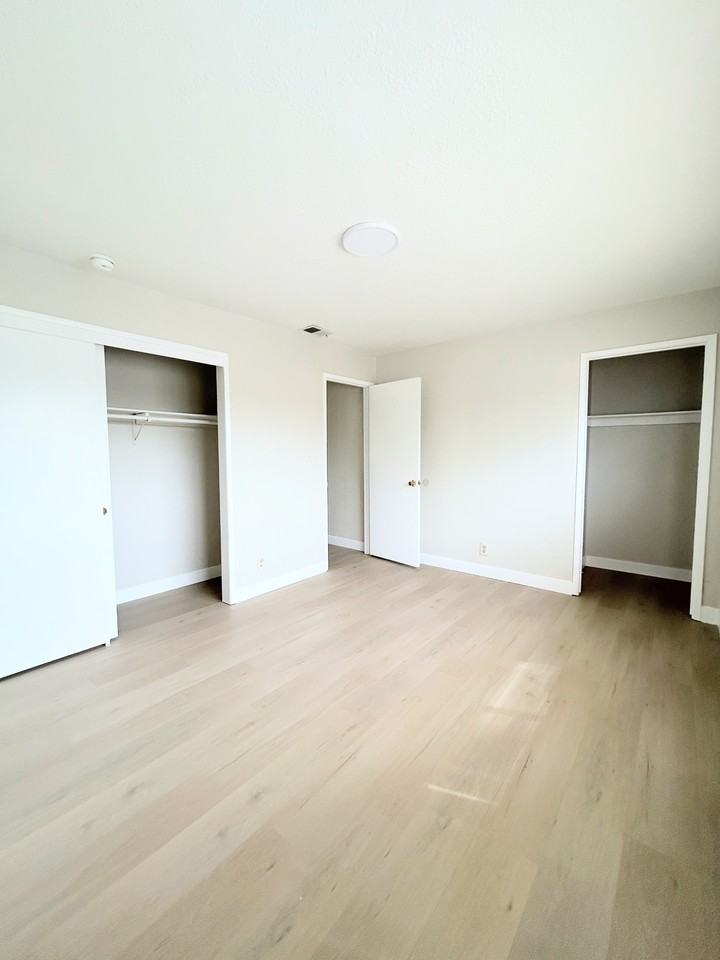 1603 Swarthout Ct #1603 - Photo 5 of 10